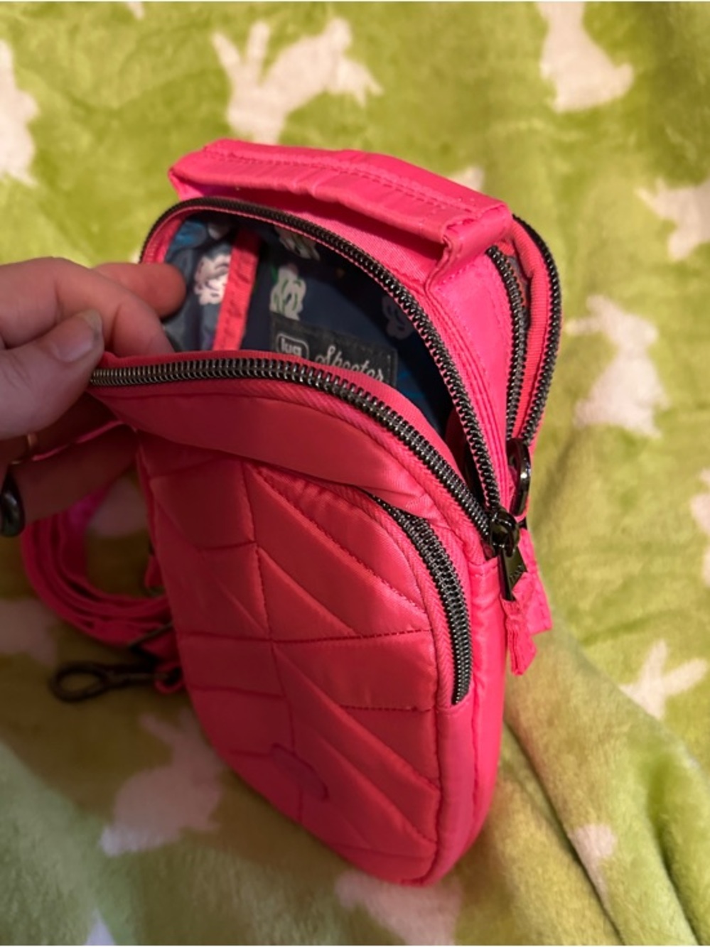 Used lug magenta skeeter Crossbody - Picture 4 of 5
